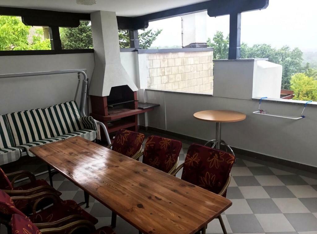 Mundial Apartments Njivice Εξωτερικό φωτογραφία